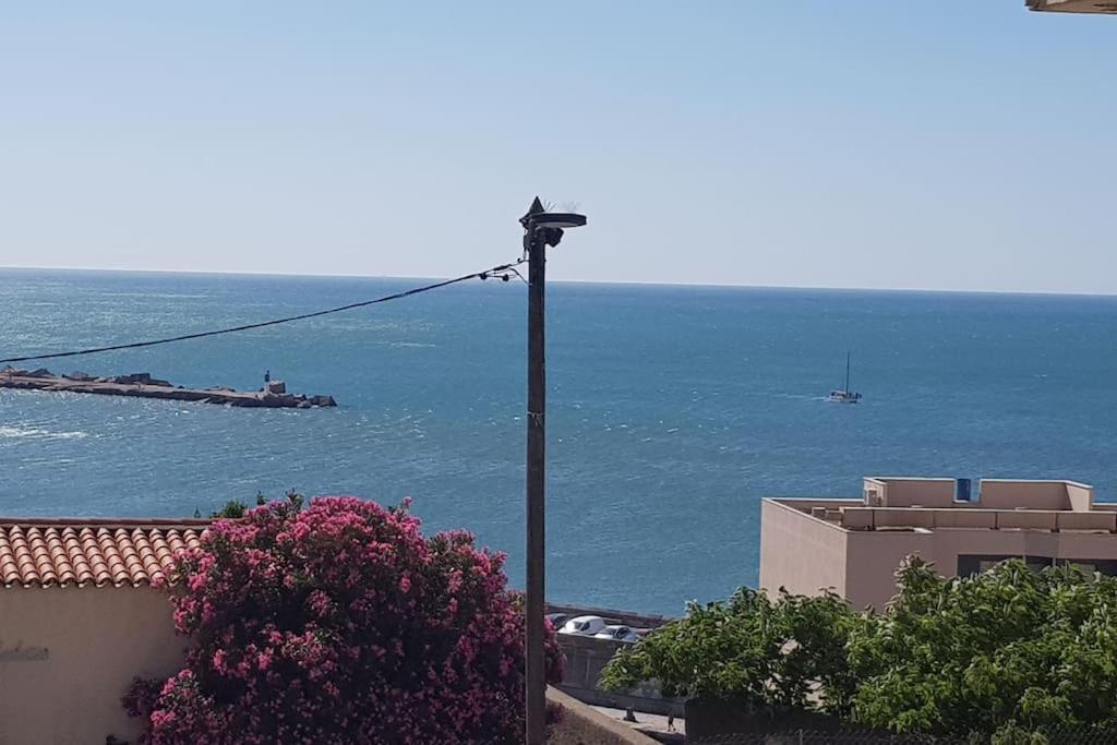 Apartment Le 79 Balneo Loft Deco Authentique Centre Climatisation Sete